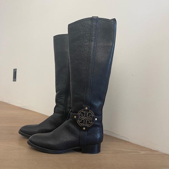 Size 6 Tory Burch Leather/Gold Amanda’s Boot - Picture 5 of 5